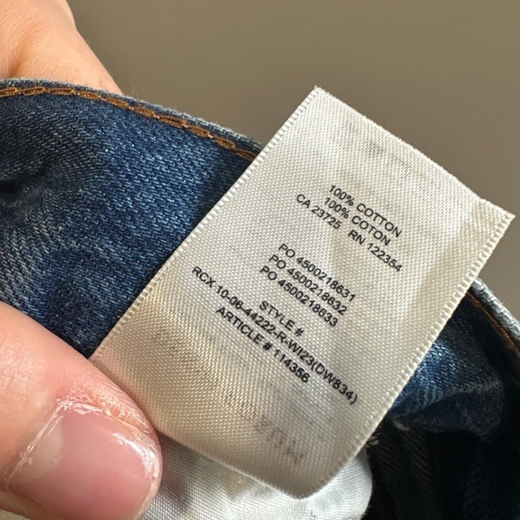 Worn once- The Farrah Hi-rise Cargo Jean - Picture 8 of 9